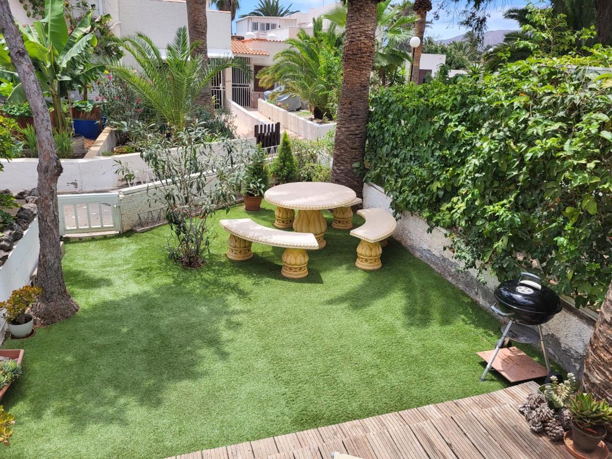 Studio With Garden Arona  Esterno foto