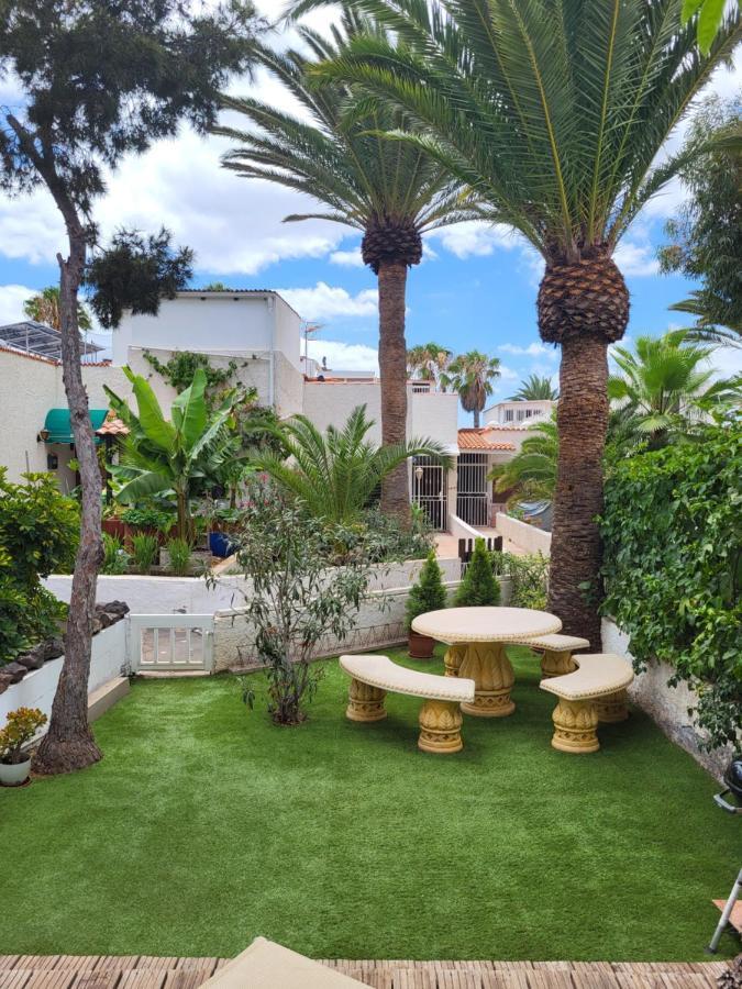 Studio With Garden Arona  Esterno foto